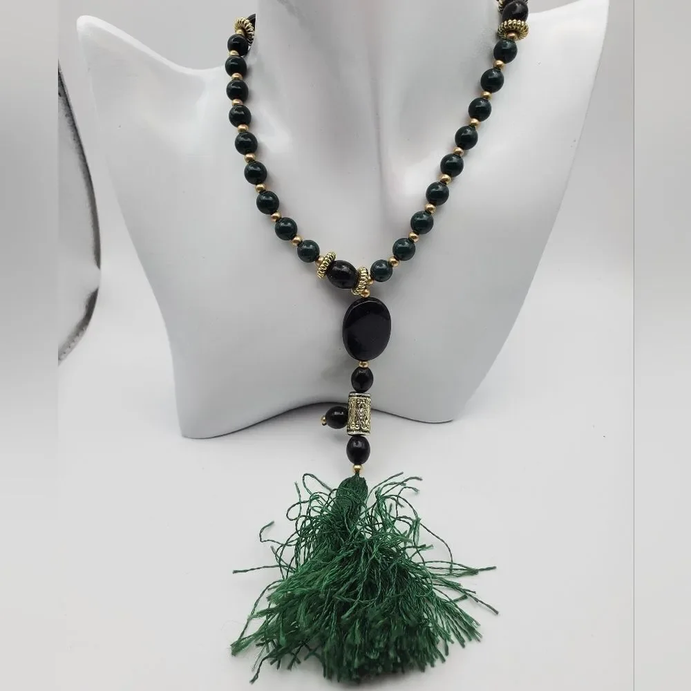 Forest of dreams green‎ tassel necklace